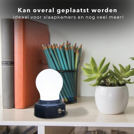 Cheqo® Nachtlamp - Gloeilamp Design - Nachtlampjes - Warm Wit - Tafellamp - Nachtlampje voor Kinderen en Volwassenen - Met Batterijen - ø7cm - 11cm Hoog Nachtlampjes