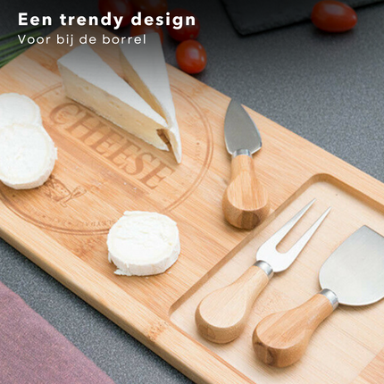 Cheqo® Luxe Kaasplank - Bamboe Hout - Kaasplankje - Serveerplank - Tapasplank - Borrelplank - Inclusief 3 Messen Kaasplank