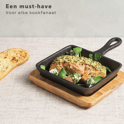 Cheqo® Braadpannetje - Tapaspan - Koekenpan - Voor Oven en Gasfornuis - Gietijzer - Met Onderzetter - 14x14 cm Koekenpan
