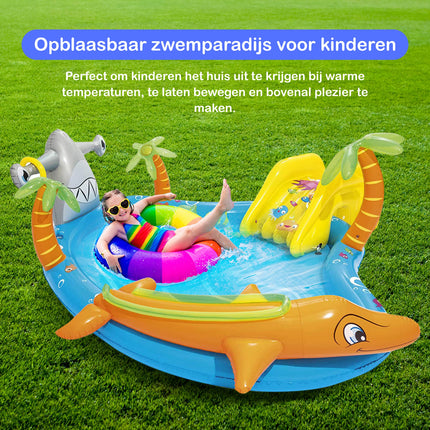 Cheqo® Luxe Speelcentrum - Opblaaszwembad - Speelmat - Zwembad voor Kinderen - Waterpretpark - Inclusief Glijbaan en Speelgoed Speelcentrum